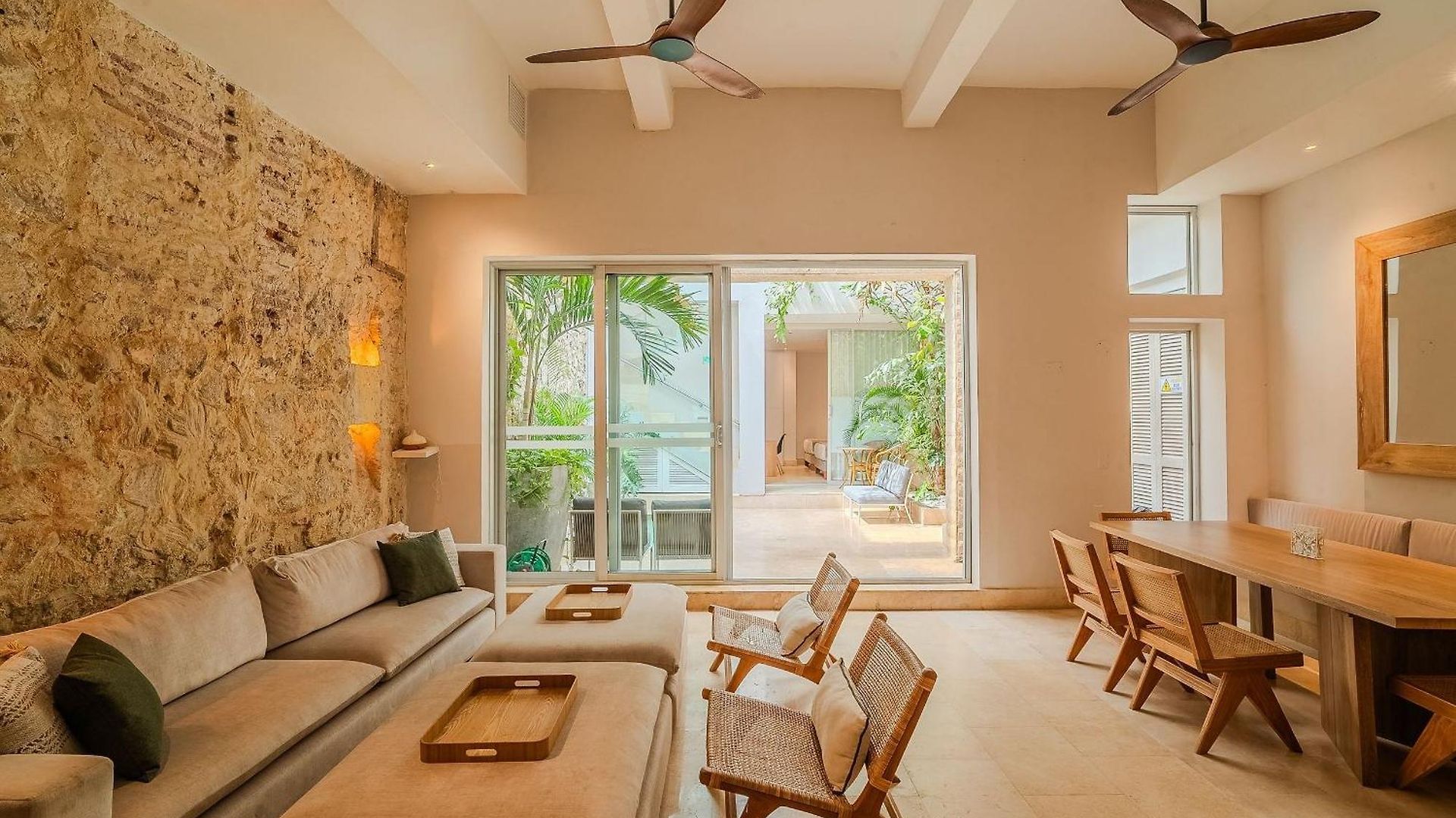 Colonial Con Piscina Privada/centro Сasa de vacaciones *