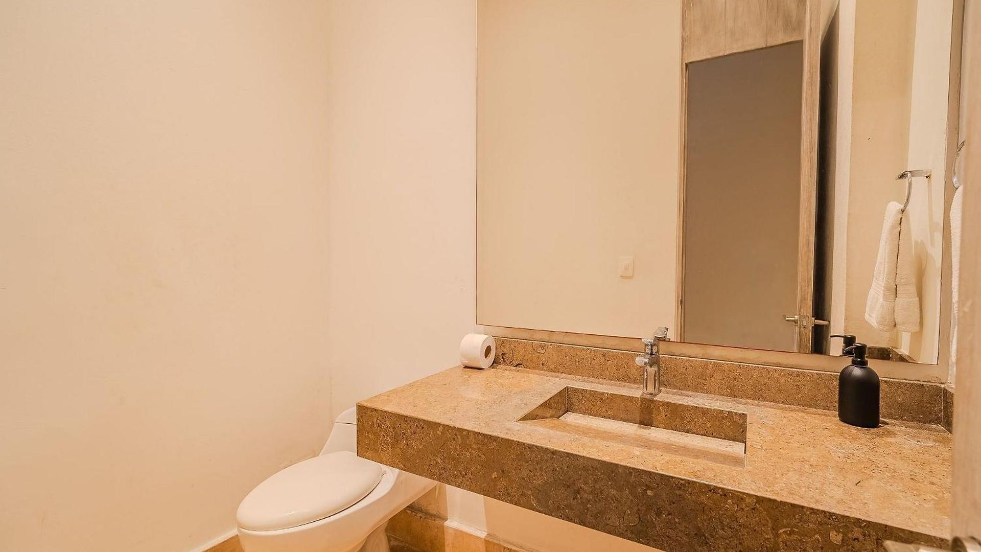 Colonial Con Piscina Privada/centro Сasa de vacaciones