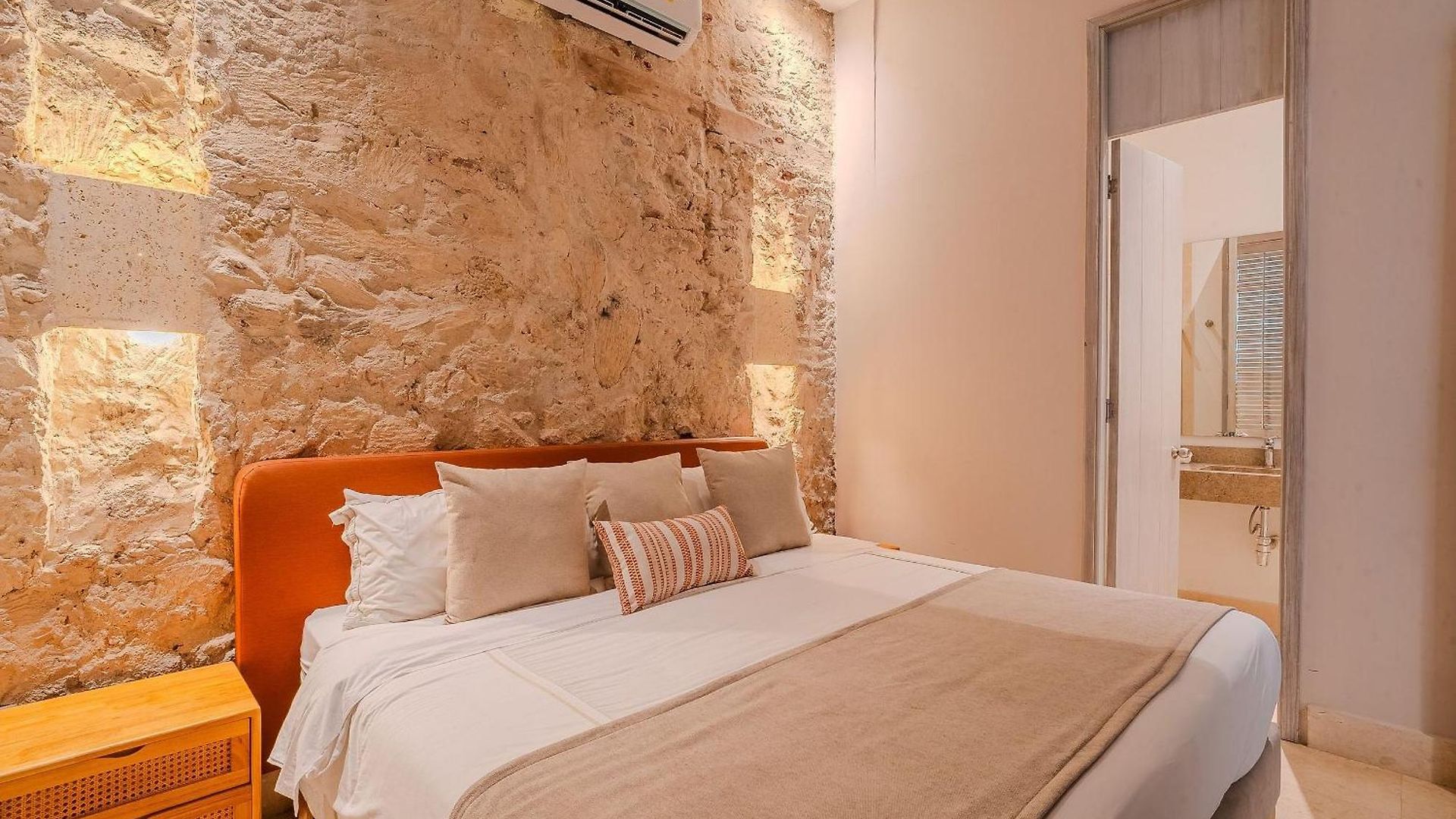 Colonial Con Piscina Privada/centro Сasa de vacaciones