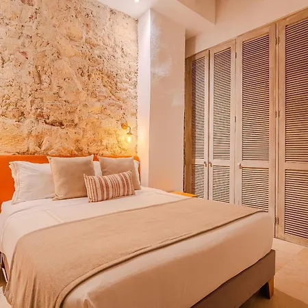 Colonial Con Piscina Privada/centro *